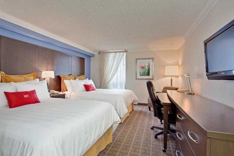 Crowne Plaza Toronto Airport By Ihg Hotel Bagian luar foto