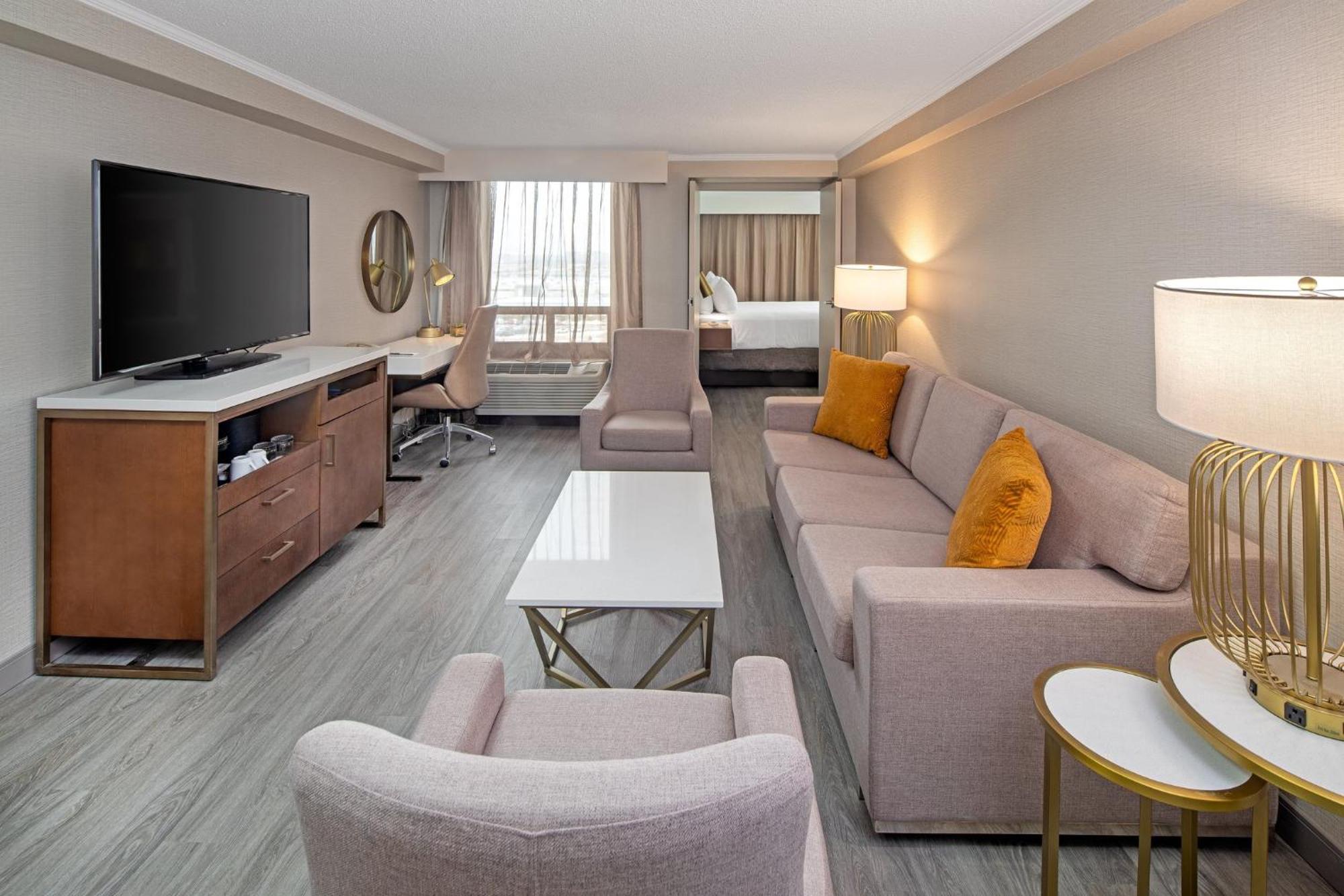 Crowne Plaza Toronto Airport By Ihg Hotel Bagian luar foto