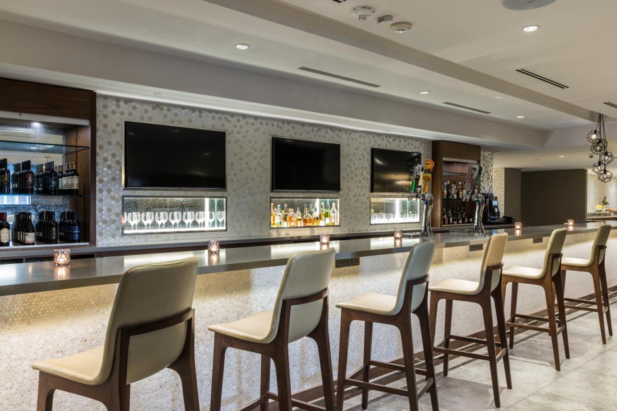 Crowne Plaza Toronto Airport By Ihg Hotel Bagian luar foto